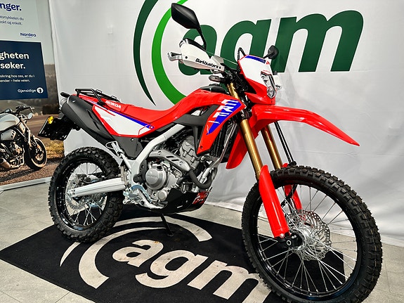 Honda CRF 300 - Leveres også i AGM Edition med Bark Busters, skidplate og baggasjebrett 2 of 5