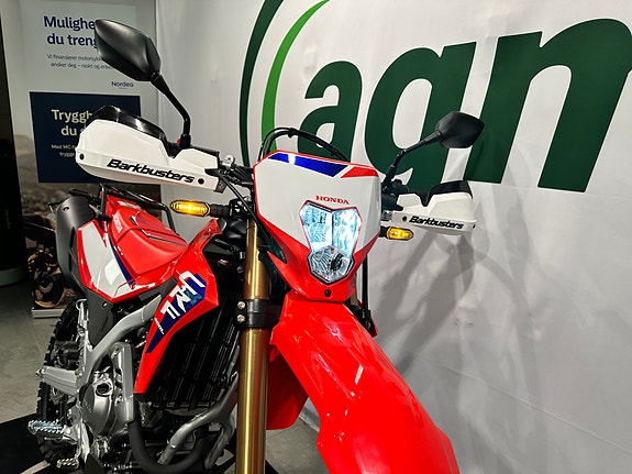 Honda CRF 300 - Leveres også i AGM Edition med Bark Busters, skidplate og baggasjebrett 3 of 5
