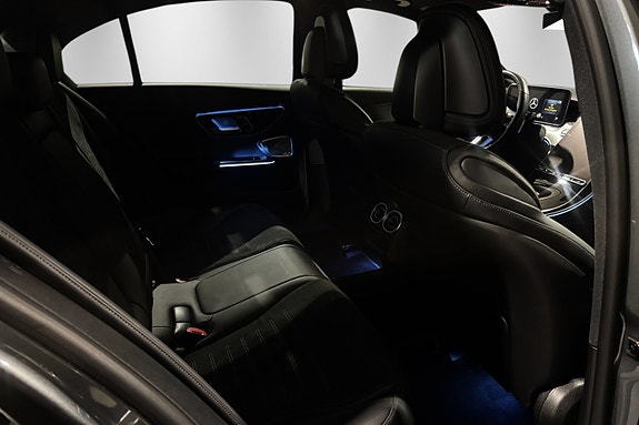 Mercedes-Benz C200 26 of 30
