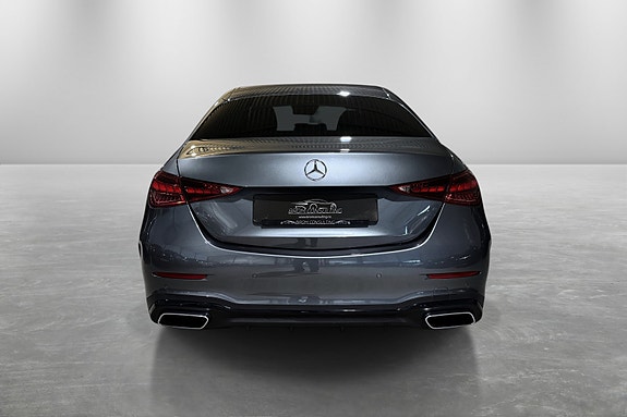 Mercedes-Benz C200 8 of 30