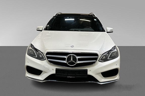 Mercedes-Benz E-Klasse 3 of 10