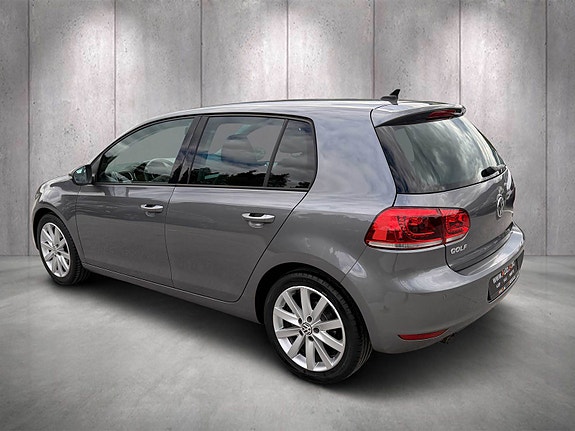 Volkswagen Golf VI 3 of 5