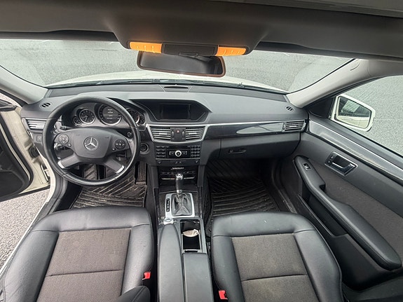 Mercedes-Benz E250 7 of 16