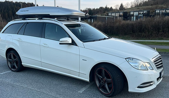Mercedes-Benz E250 3 of 16