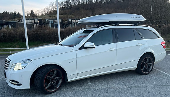 Mercedes-Benz E250 2 of 16