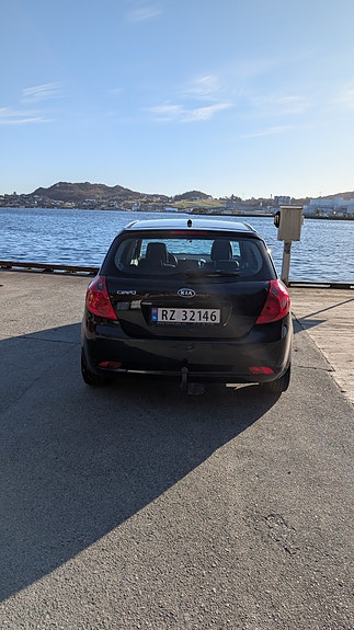 Kia Ceed 2 of 5