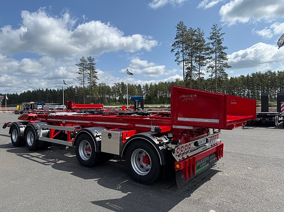 Hakarps 38 tons krokhenger med tipp och skjutbar boggie 6 of 30