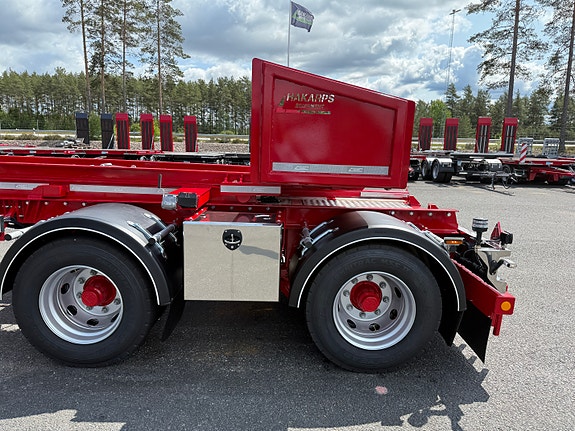 Hakarps 38 tons krokhenger med tipp och skjutbar boggie 14 of 30