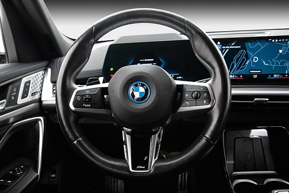 BMW iX1 16 of 24