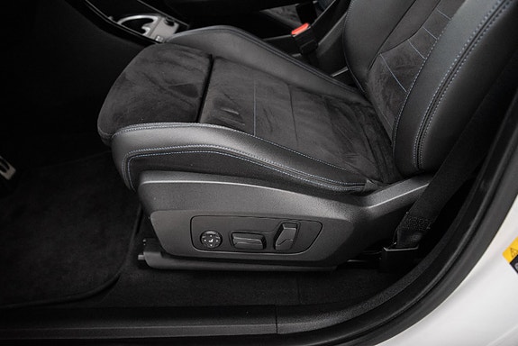 BMW iX1 13 of 24