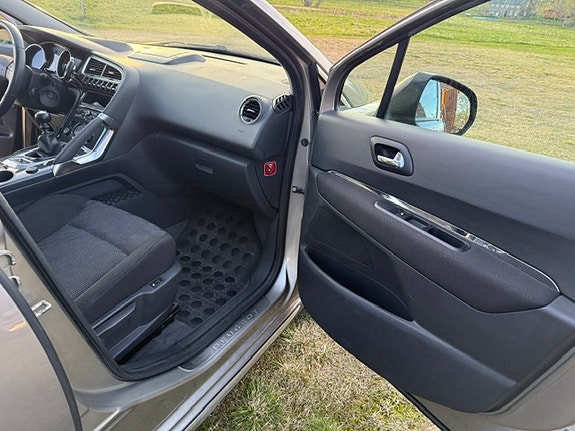 Peugeot 3008 17 of 27