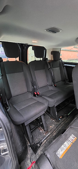 Ford Transit Custom 27 of 30