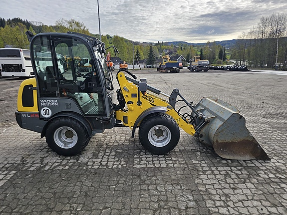 Wacker Neuson WL25 5 of 5