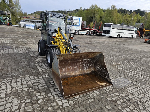 Wacker Neuson WL25 3 of 5
