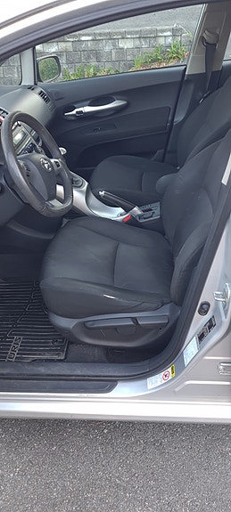 Toyota Auris 4 of 9