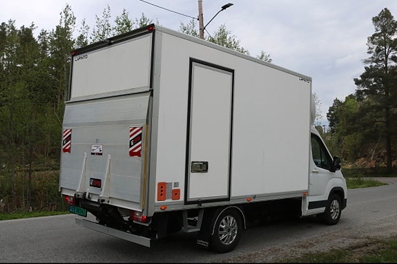 Maxus e-Deliver 9
