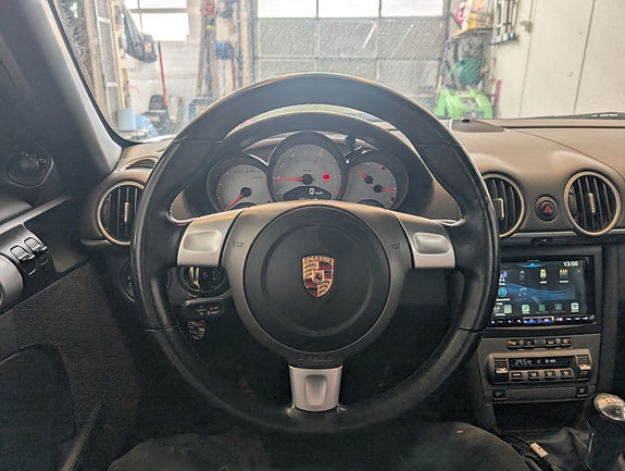 Porsche Boxster 8 of 17