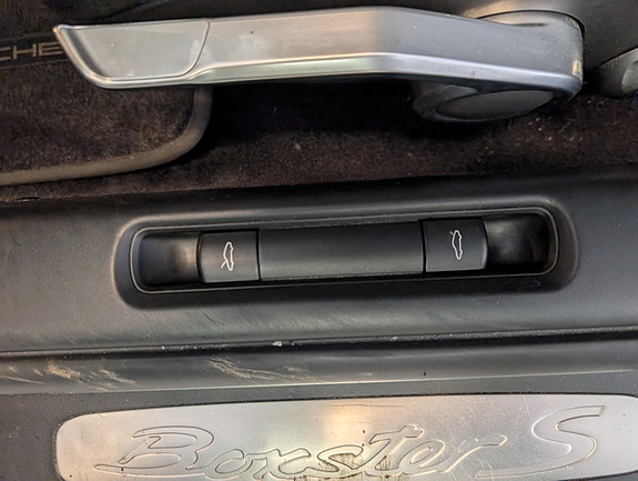 Porsche Boxster 11 of 17