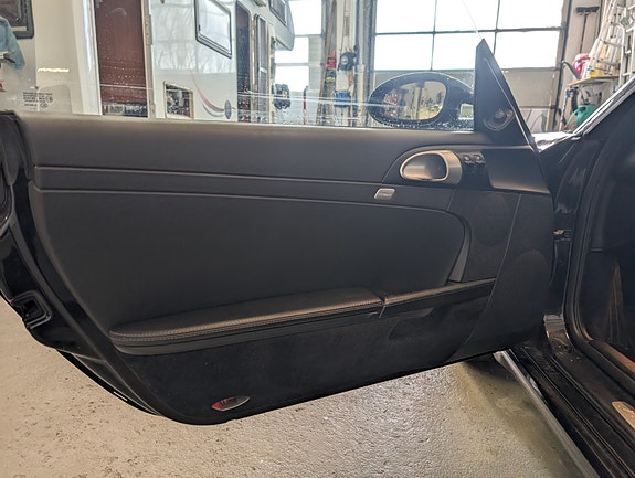 Porsche Boxster 6 of 17