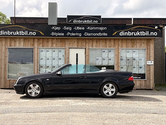 Mercedes-Benz CLK230 16 of 30