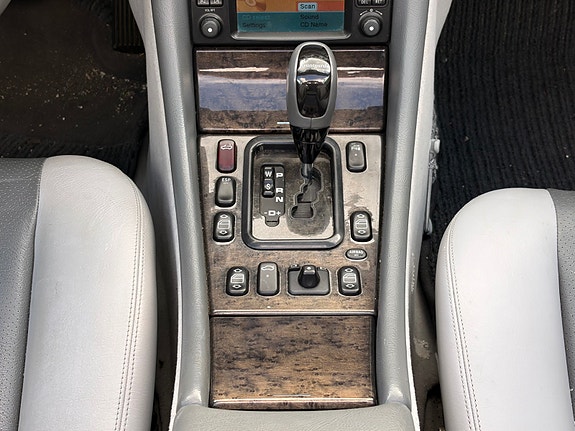 Mercedes-Benz CLK230 30 of 30