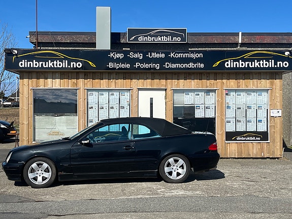 Mercedes-Benz CLK230 8 of 30