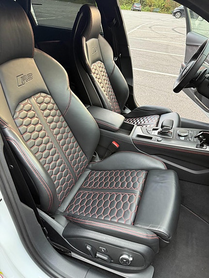Audi RS4 10 of 15