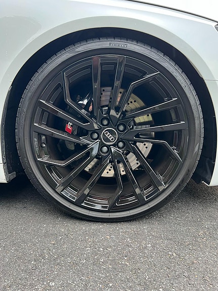 Audi RS4 5 of 5