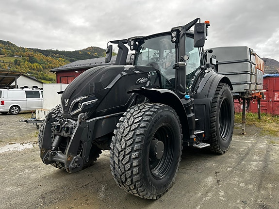 Valtra Q305 17 of 17
