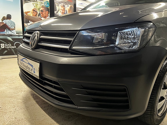 Volkswagen Caddy Maxi 12 of 30