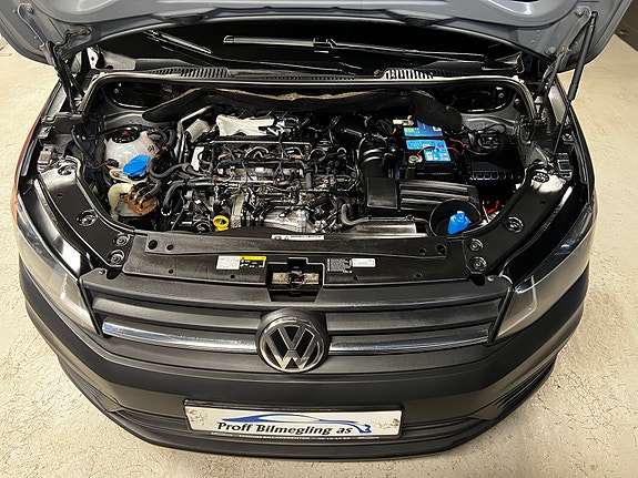 Volkswagen Caddy Maxi 11 of 30