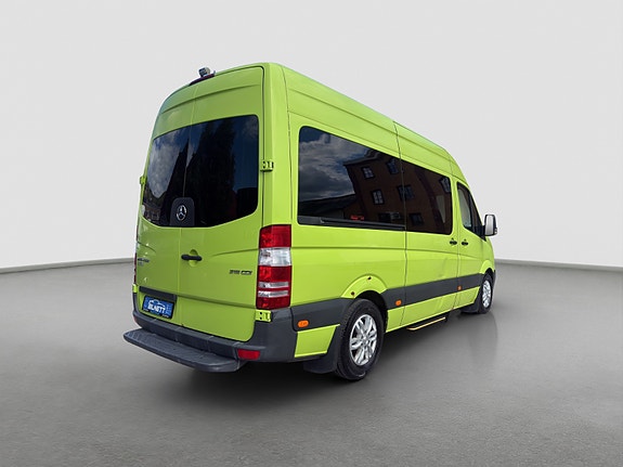 Mercedes-Benz Sprinter 6 of 30