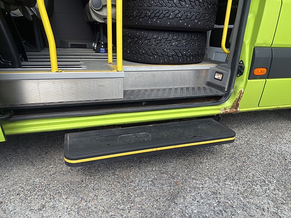 Mercedes-Benz Sprinter 17 of 30