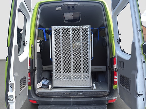 Mercedes-Benz Sprinter 11 of 30