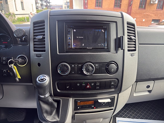 Mercedes-Benz Sprinter 24 of 30