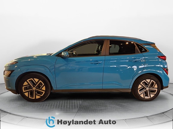 Hyundai Kona 2 of 5