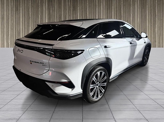 BYD Sealion 7 2 of 5