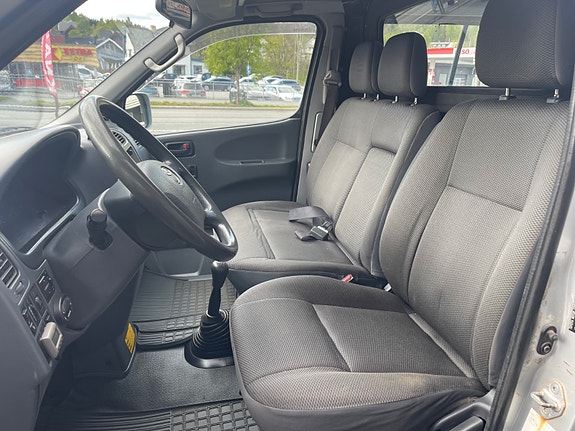 Toyota HiAce 22 of 30
