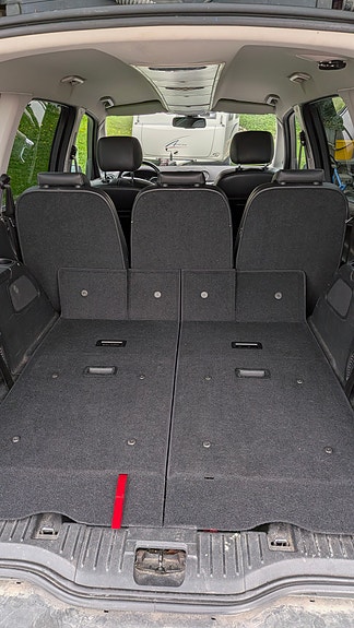 Ford Galaxy 12 of 17