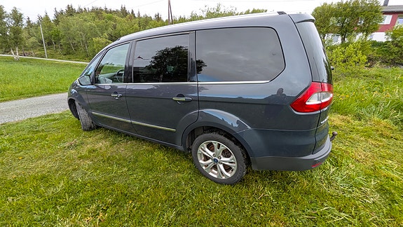 Ford Galaxy 6 of 17