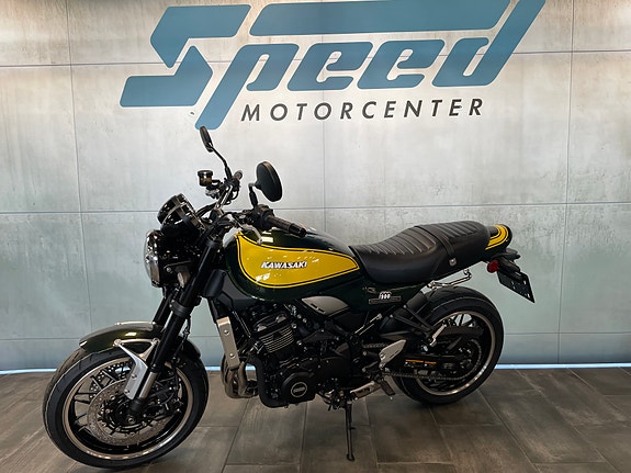 Kawasaki Z 900 RS 7 of 11