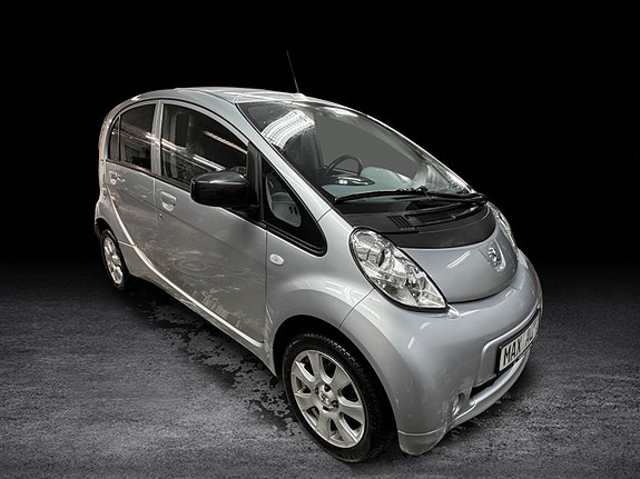 Peugeot iOn 3 of 5