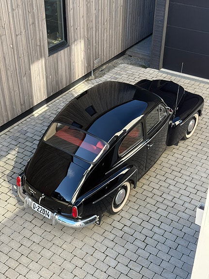 Volvo PV 2 of 5