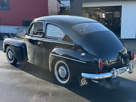 Volvo PV 9 of 24