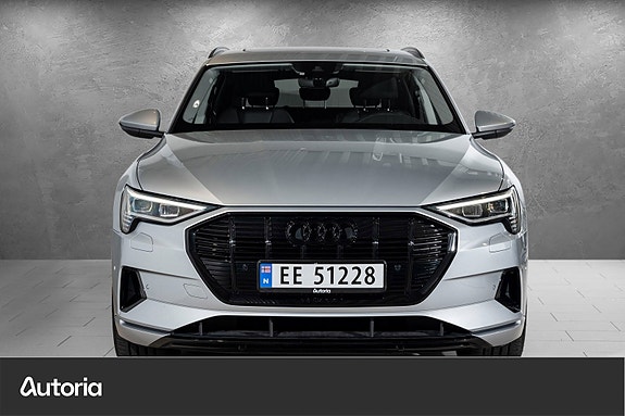 Audi e-tron 3 of 28
