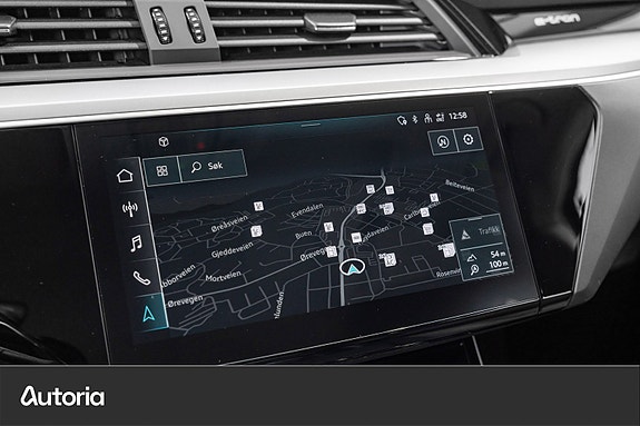 Audi e-tron 24 of 28