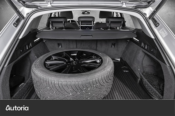 Audi e-tron 25 of 28