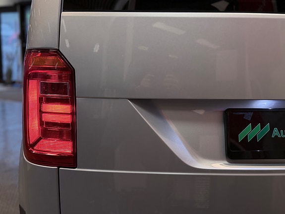 Volkswagen Caddy 25 of 25
