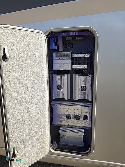 Frankia Platin MB2 QB | UTSTYRSBOMBE!! | 3.0/190hk/RWD | Hydr.st.ben | Alde+AC | QB+senkeseng | H.feste | Solc+Inverter | Utv.dusj | Skinn | 30 of 30