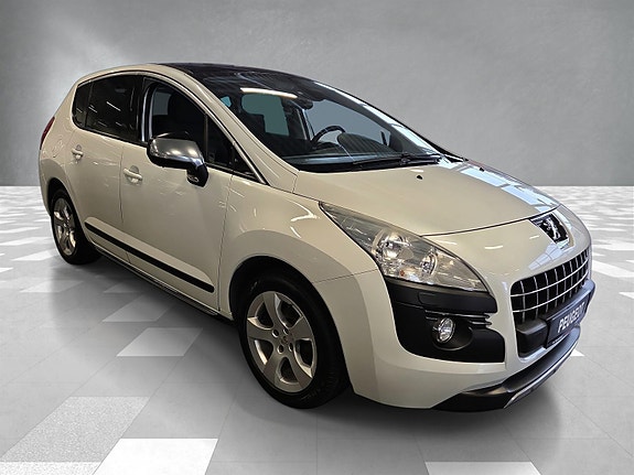 Peugeot 3008 2 of 5